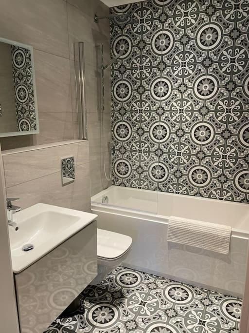 Boutique Luxury Apartment, High St, Henley-In-Arden Ngoại thất bức ảnh